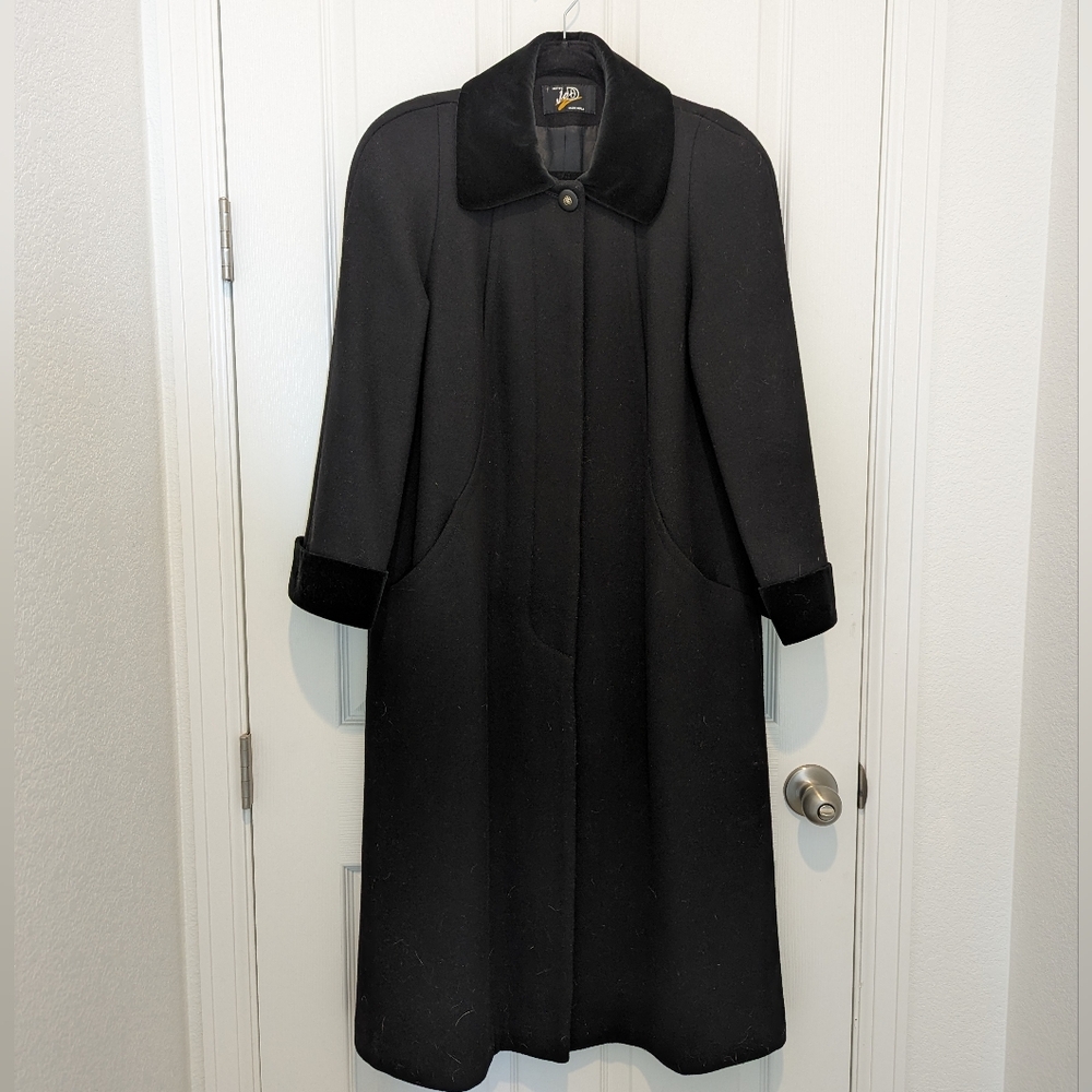 Womens Black Vintage style Peacoat